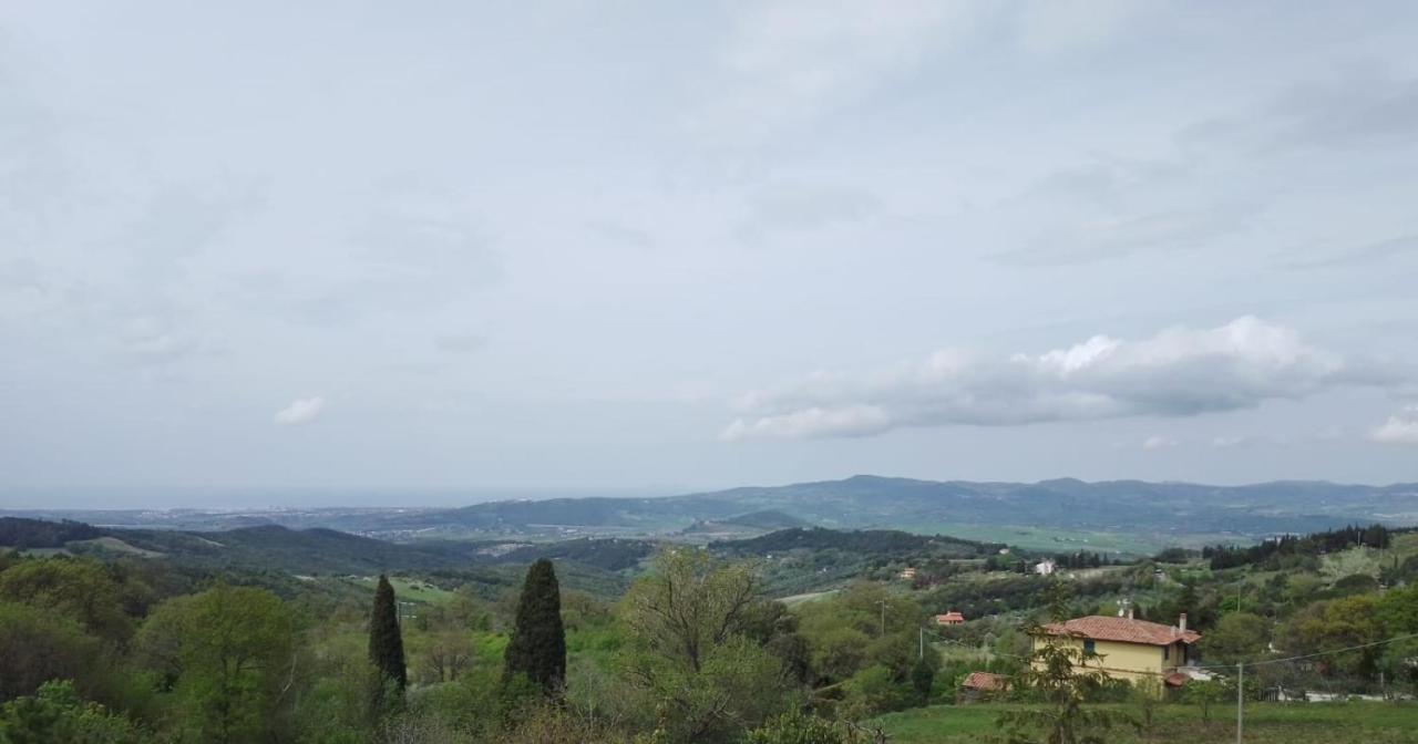 Appartamento Bellavista Castellina Marittima Luaran gambar